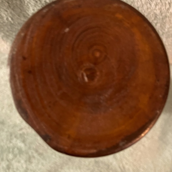 Beautiful Wood Vase,Source unknown on who made it,solid wood,I believe hand done - Picture 4 of 4